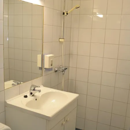 莱德尔酒店 Lærdalsøyri