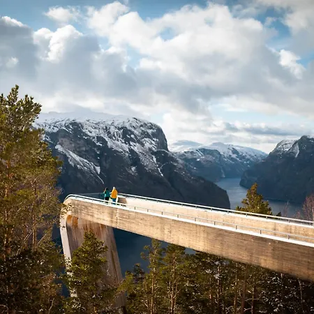 Otel Laerdal Lærdalsøyri